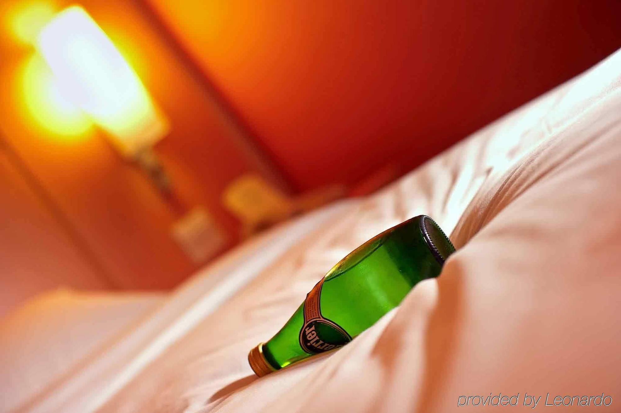 Ibis Shanghai Xujiahui Экстерьер фото